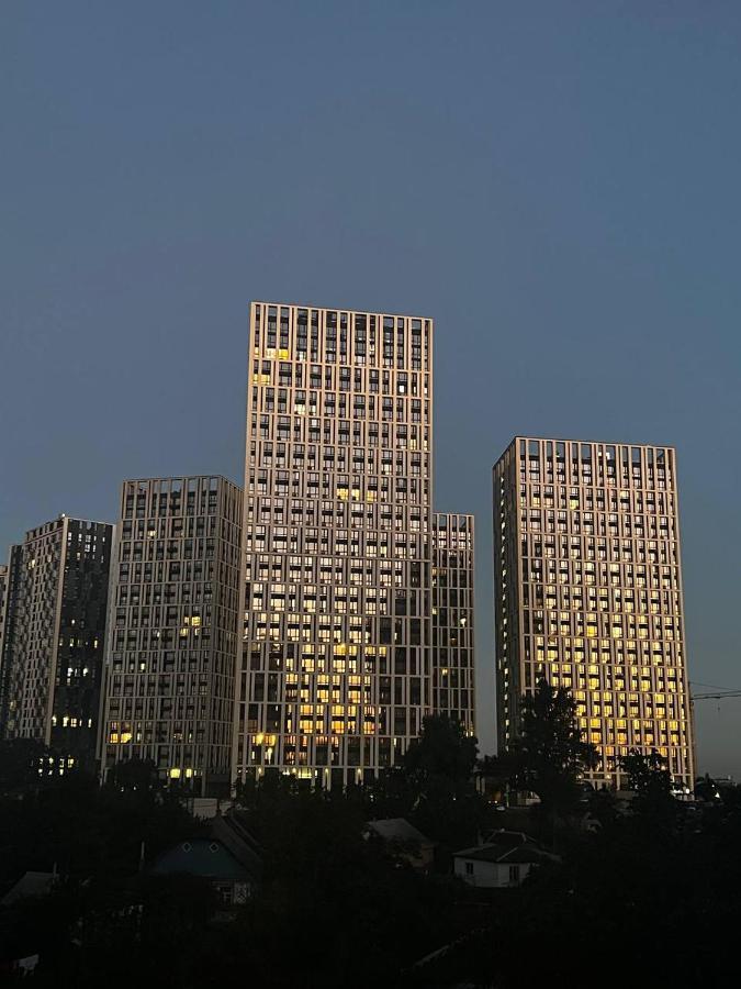 Slavutich Apartments Near Metro Station Kiev Eksteriør bilde